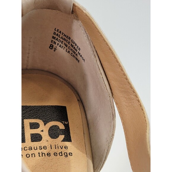 HHP Women's Size 8.5 BC‎ Tan Leather T-Strap Wedge Pumps High Heel Shoes EUC - Picture 7 of 8